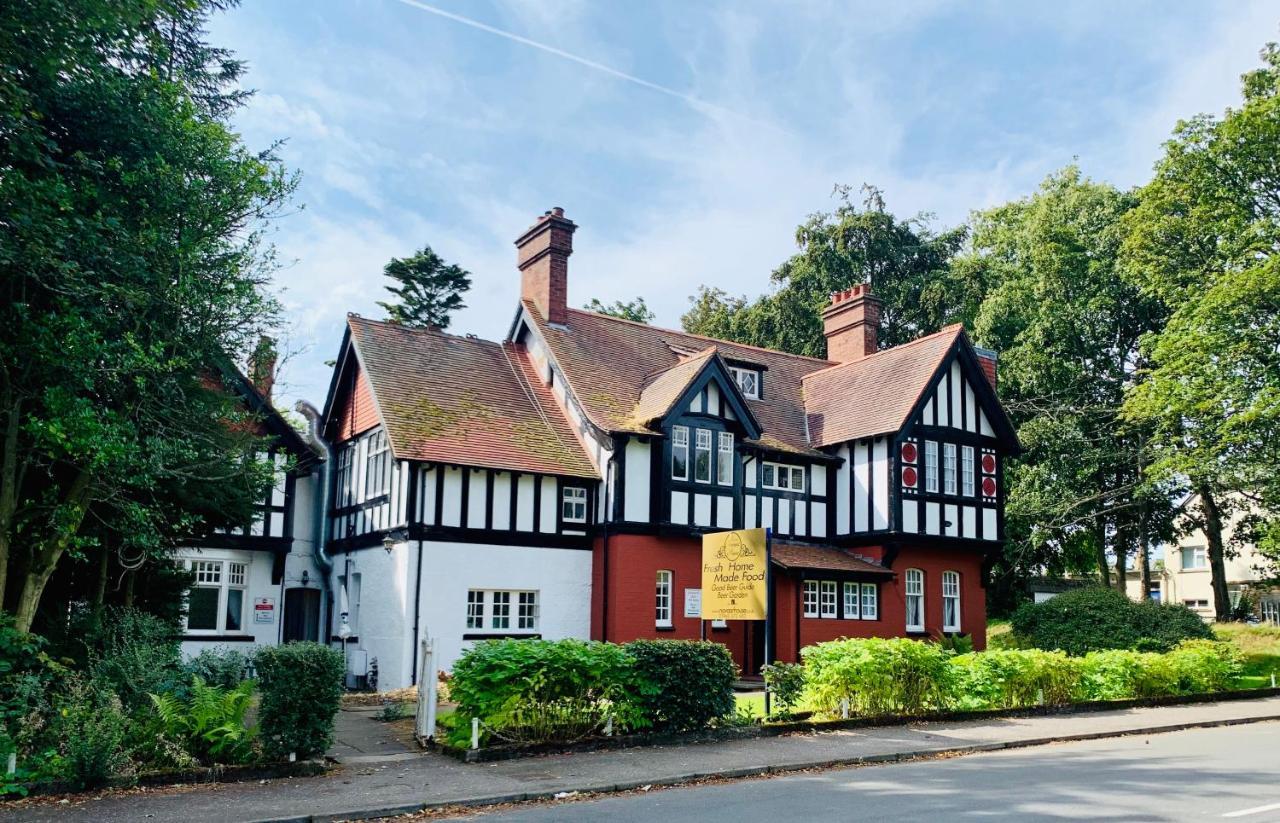 Navaar House Hotel Penicuik Exterior photo